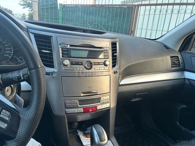 Subaru Legacy 2011, 285,000 km - 2.5 l - Bakı