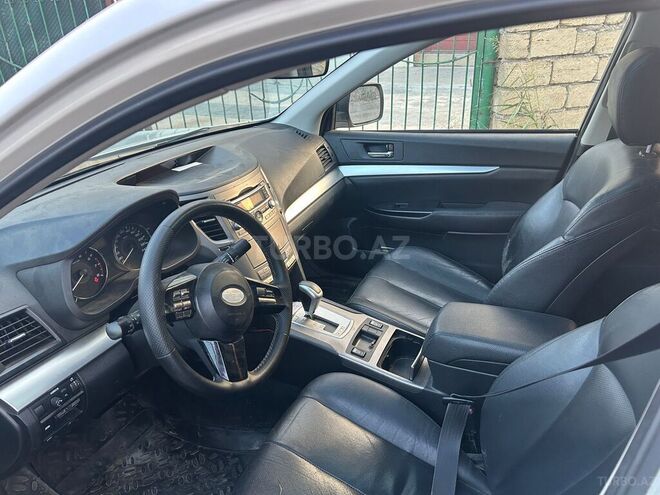 Subaru Legacy 2011, 285,000 km - 2.5 l - Bakı