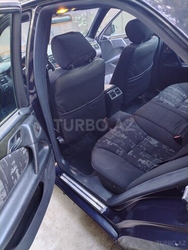 Mercedes E 220 1997, 215,486 km - 2.2 l - Bakı