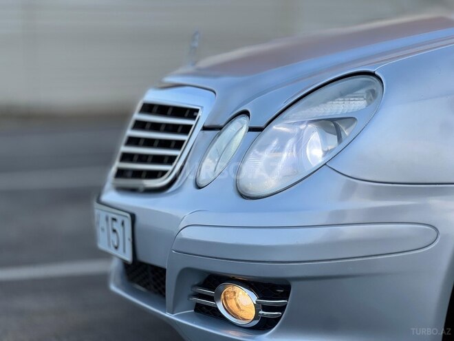 Mercedes E 320 2003, 260,000 km - 3.2 l - Bakı