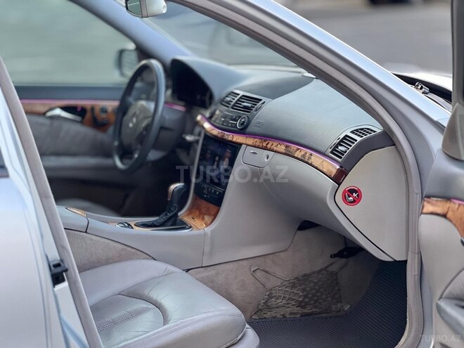 Mercedes E 320 2003, 260,000 km - 3.2 l - Bakı