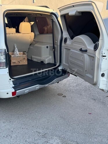 Mitsubishi Pajero 2010, 179,000 km - 3.5 л - Bakı