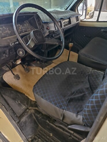 GAZ 33021 1998, 275,000 km - 2.4 l - Salyan