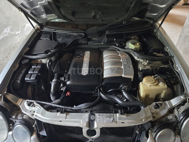 Mercedes E 220 1999, 494,000 km - 2.2 l - Astara