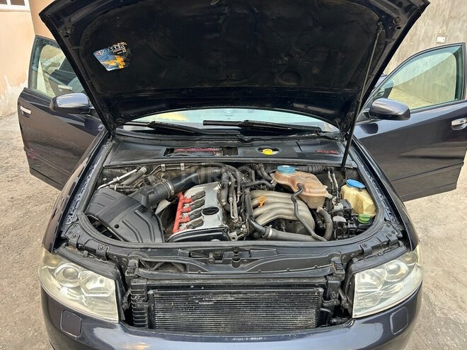 Audi A4 2001, 333 km - 2.0 l - Goranboy