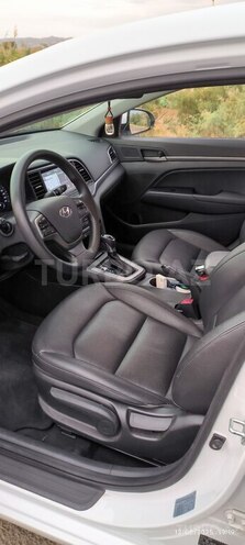 Hyundai Avante 2018, 143,000 km - 1.6 л - Bakı