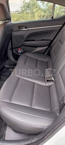 Hyundai Avante 2018, 143,000 km - 1.6 л - Bakı