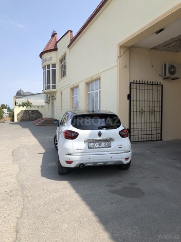 Renault Kaptur 2017, 75,000 km - 2.0 l - Quba