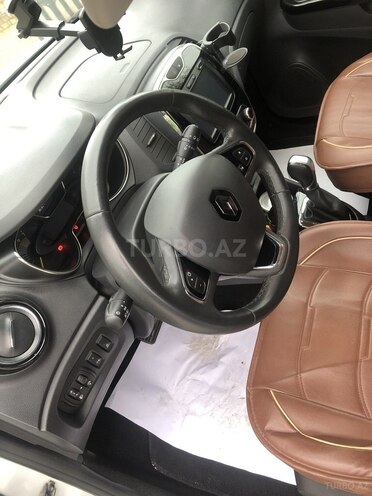 Renault Kaptur 2017, 75,000 km - 2.0 l - Quba