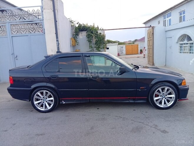 BMW 325 1996, 345,000 km - 2.5 л - Sumqayıt
