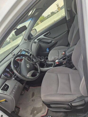 Hyundai Elantra 2015, 219,000 km - 1.8 l - Qəbələ