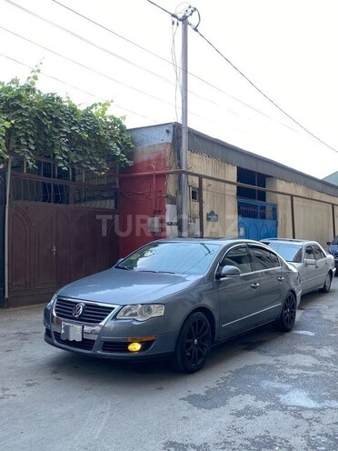 Volkswagen Passat 2005, 310,000 km - 2.0 l - Bakı