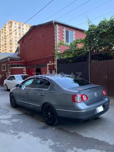 Volkswagen Passat 2005, 310,000 km - 2.0 l - Bakı