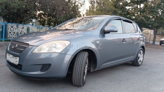 Kia Ceed 2007, 284,869 km - 1.4 l - Zaqatala