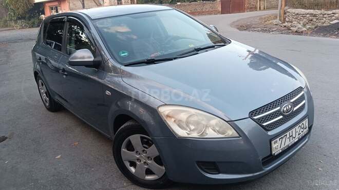 Kia Ceed 2007, 284,869 km - 1.4 l - Zaqatala