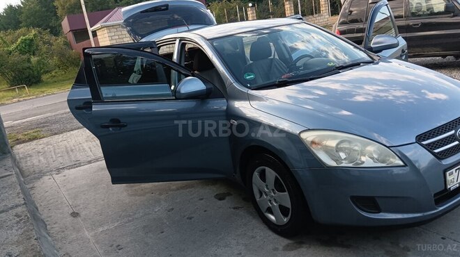 Kia Ceed 2007, 284,869 km - 1.4 l - Zaqatala