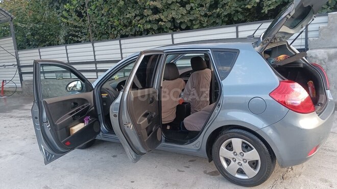 Kia Ceed 2007, 284,869 km - 1.4 l - Zaqatala