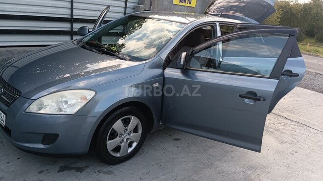 Kia Ceed 2007, 284,869 km - 1.4 l - Zaqatala