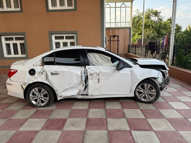 Chevrolet Cruze 2016, 50,000 km - 1.8 л - Şəmkir