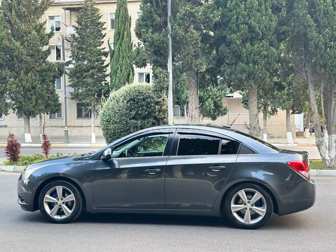 Chevrolet Cruze 2013, 286,000 km - 1.4 l - Sumqayıt