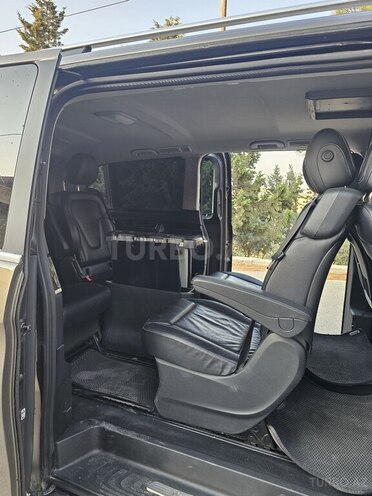 Mercedes V 220 2014, 30,891 km - 2.1 l - Bakı