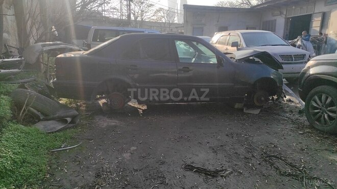 Mercedes C 180 1998, 490,000 km - 1.8 l - Bakı