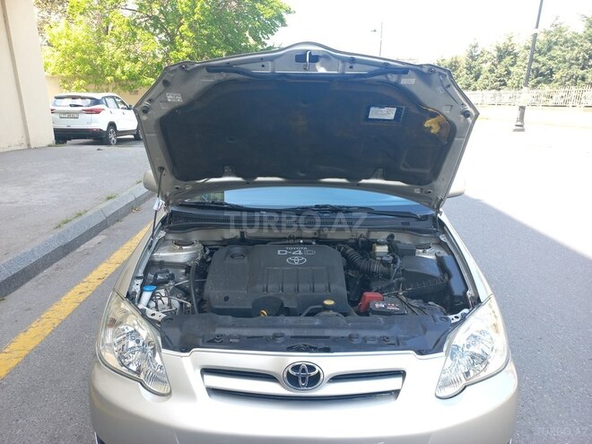 Toyota Corolla 2005, 300,600 km - 1.4 l - Bakı