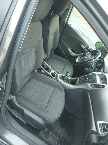 Opel Astra 2011, 225,000 km - 1.4 l - Bakı