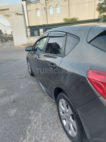 Opel Astra 2011, 225,000 km - 1.4 l - Bakı