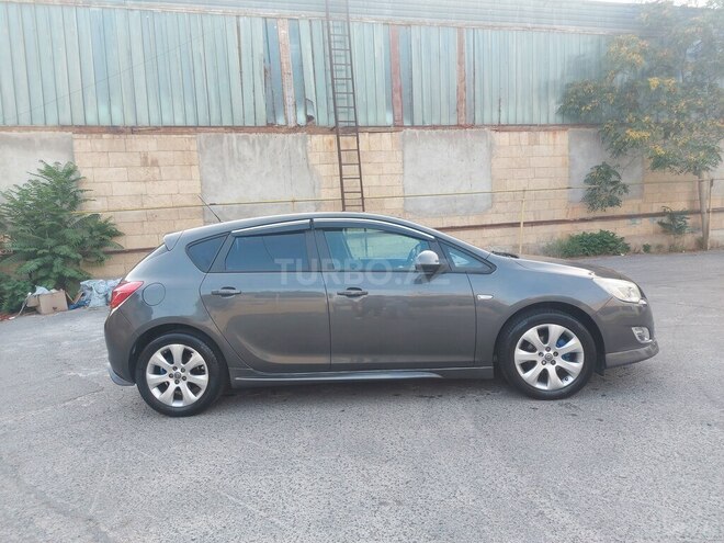 Opel Astra 2011, 225,000 km - 1.4 l - Bakı