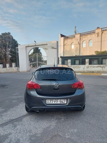 Opel Astra 2011, 225,000 km - 1.4 l - Bakı