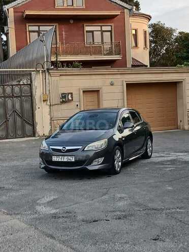Opel Astra 2011, 225,000 km - 1.4 l - Bakı