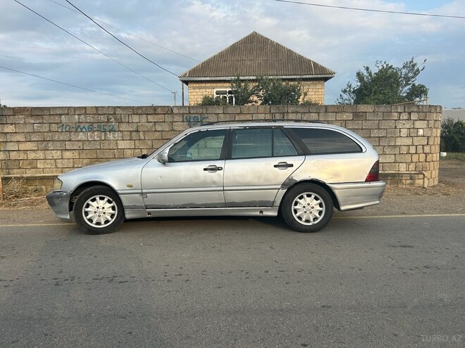 Mercedes C 220 1999, 756,017 km - 2.2 l - Masallı