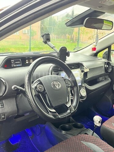 Toyota Aqua 2018, 158,000 km - 1.5 l - Gəncə