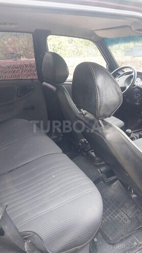 Chevrolet Niva 2005, 220,000 km - 1.7 l - Yardımlı