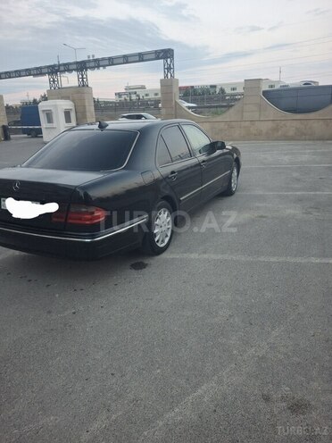 Mercedes E 220 2000, 222,222 km - 2.2 l - Bakı