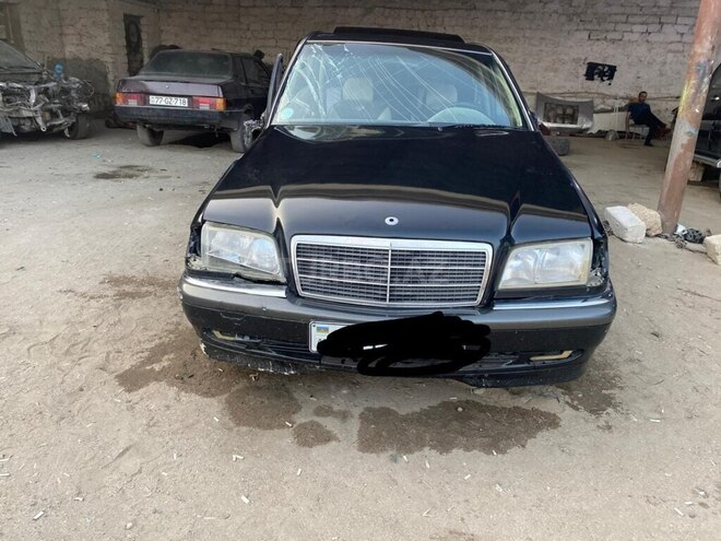 Mercedes C 180 1998, 218,523 km - 1.8 l - Bakı