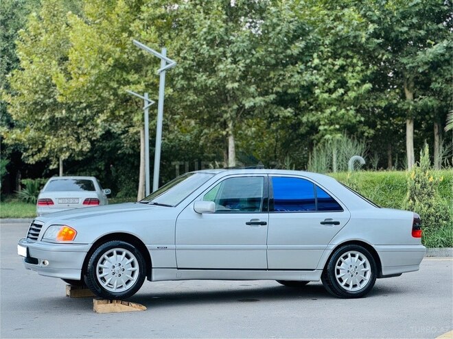 Mercedes C 230 2000, 320,956 km - 2.3 l - İmişli