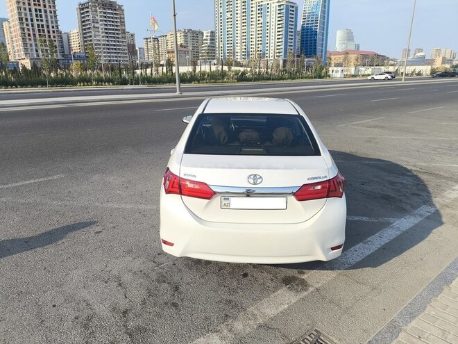 Toyota Corolla 2013, 240,000 km - 1.6 l - Bakı