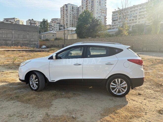 Hyundai ix35 2010, 215,000 km - 2.4 л - Bakı