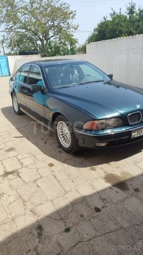 BMW 528 1996, 283,264 km - 2.8 l - Salyan