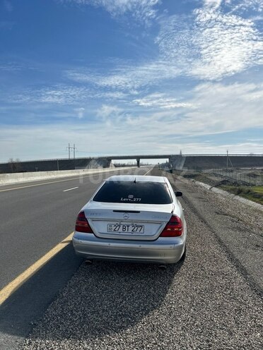 Mercedes E 320 2004, 285,000 km - 3.2 l - Bakı