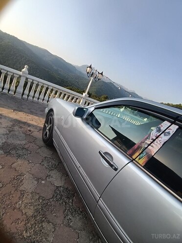 Mercedes E 220 1996, 376,000 km - 2.2 l - Bakı