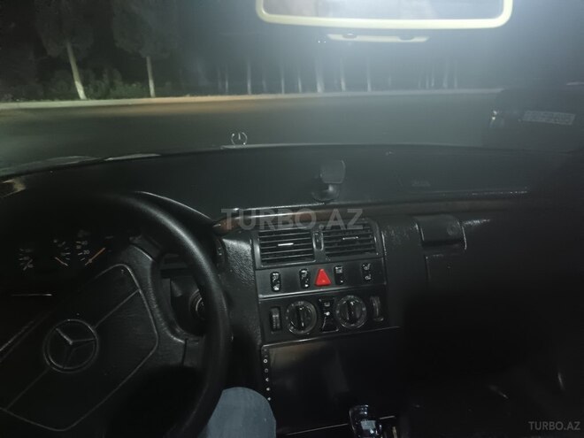 Mercedes E 220 1996, 376,000 km - 2.2 l - Bakı