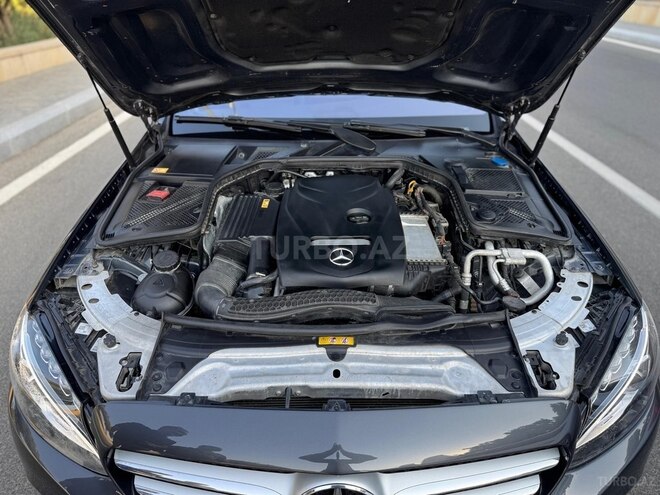 Mercedes C 300 2015, 235,000 km - 2.0 l - Bakı