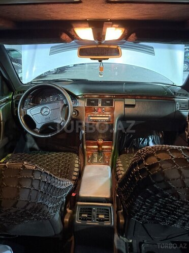 Mercedes E 230 1995, 357,213 km - 2.3 l - Bakı