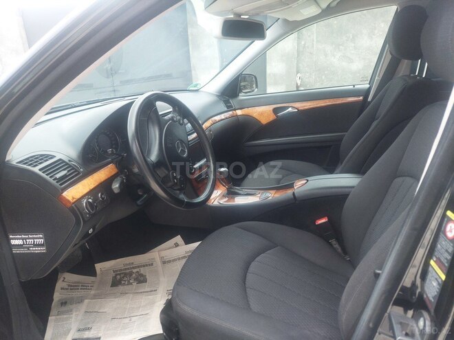 Mercedes E 220 2006, 228,800 km - 2.2 l - Qax