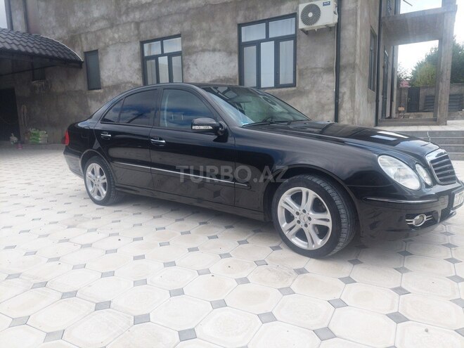 Mercedes E 220 2006, 228,800 km - 2.2 l - Qax