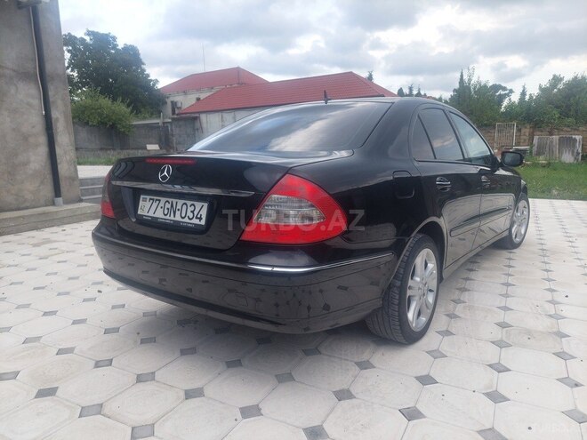 Mercedes E 220 2006, 228,800 km - 2.2 l - Qax