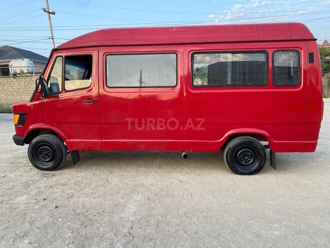 Mercedes 208 D 1994, 100,000 km - 2.3 l - Bakı